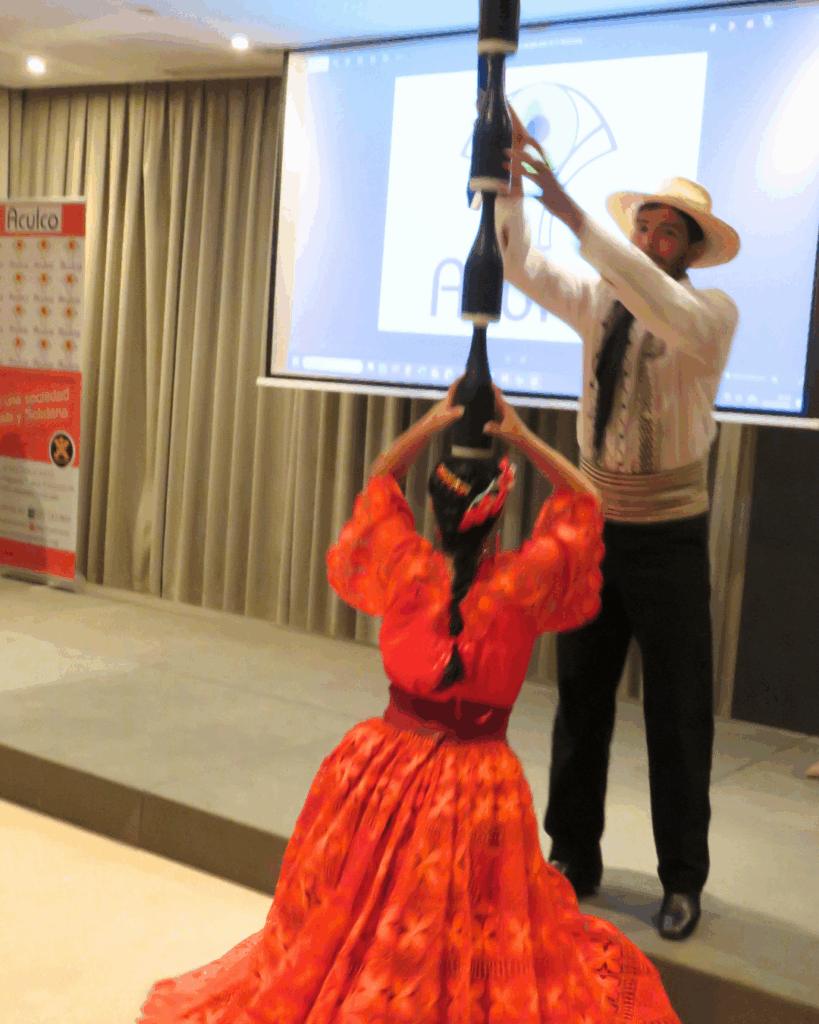 Pareja de baile tradicional latinoamérica